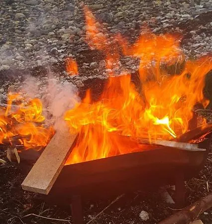 Nydelig Utsikt, Egen Med To Parkeringer *