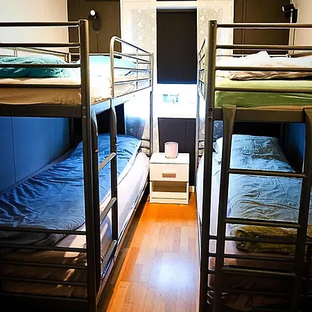 Nydelig Utsikt, Egen Med To Parkeringer Lägenhet Movik (Troms)