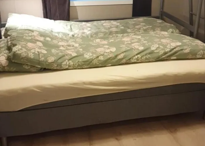 Nydelig Utsikt, Egen Med To Parkeringer